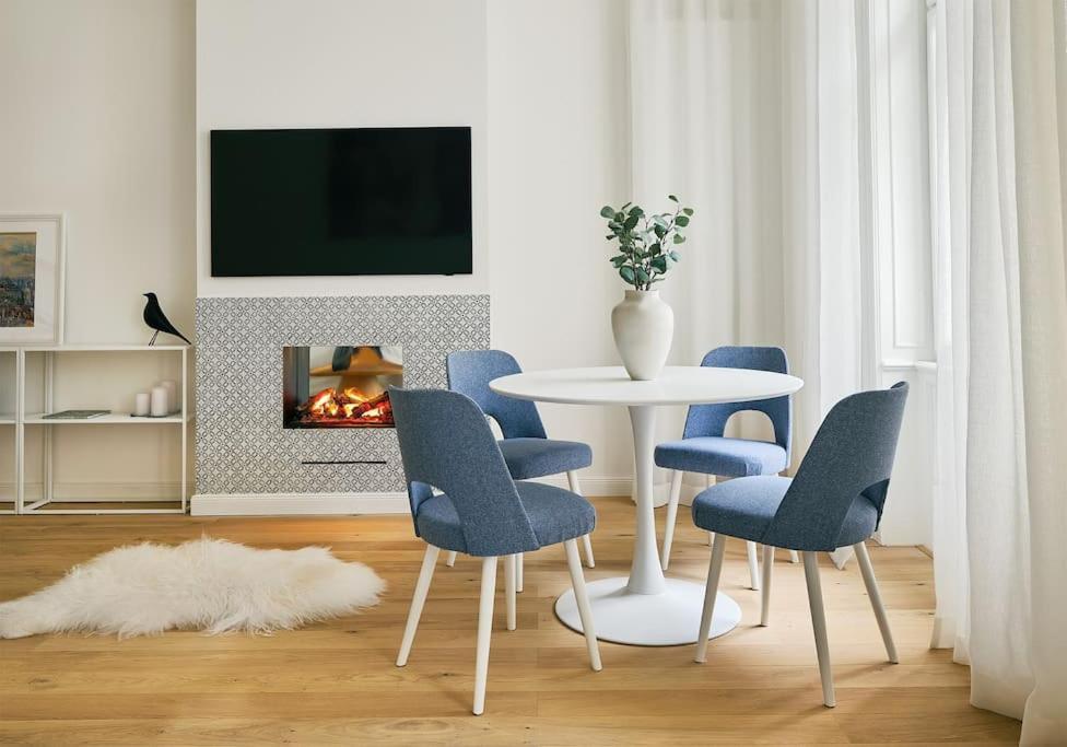 Old Town Luxury Apartment/sauna/bathtub/ac Apartment Prague