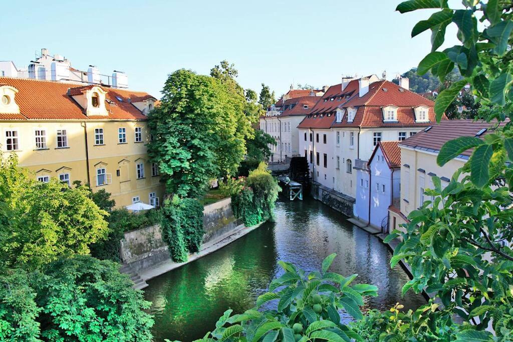 Old Town Luxury Apartment/sauna/bathtub/ac * Prague