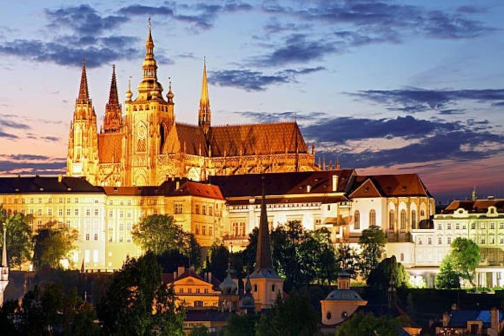 Apartment Old Town Luxury Apartment/sauna/bathtub/ac Prague
